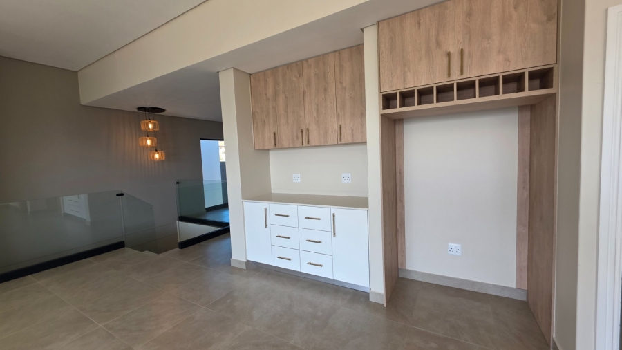 3 Bedroom Property for Sale in Hartenbos Heuwels Western Cape